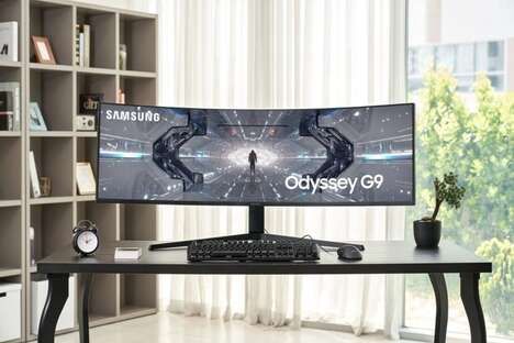 Hybrid Lifestyle PC Monitors : 32-Inch Curved Monitor