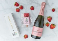 Ros&eacute;-Infused Popsicles