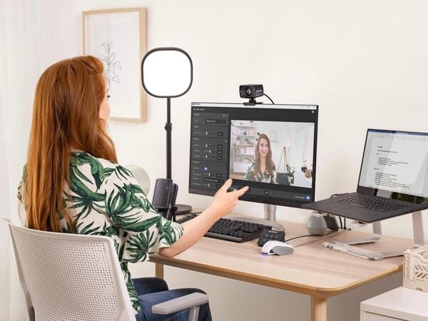 Pro-Grade Lens Webcams