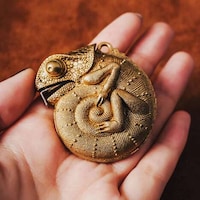 Hand-Crafted Reptile Tape Measures Image 2