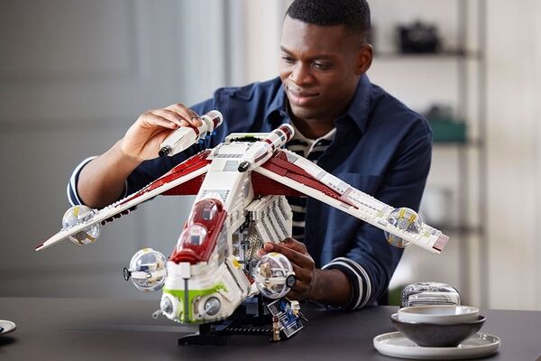 Detailed Sci-Fi Toy Kits