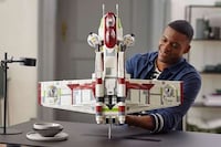 Detailed Sci-Fi Toy Kits Image 2