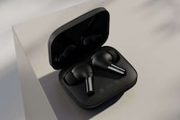 Sleek Affordable Wireless Earphones Image 3