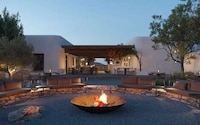 Greek Modernist Oases Image 2