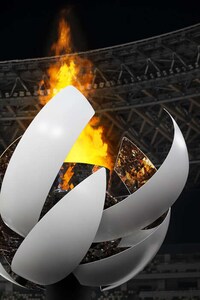 Cauldron-Like Olympic Sculptures Image 2