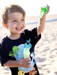 Lickable Blowing Bubbles Image 3