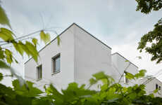 Calm-Inducing Modern Homes