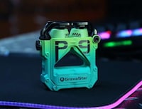 Sci-Fi-Inspired Headphones Image 6