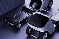 Trailer-Equipped Delivery Robots Image 3