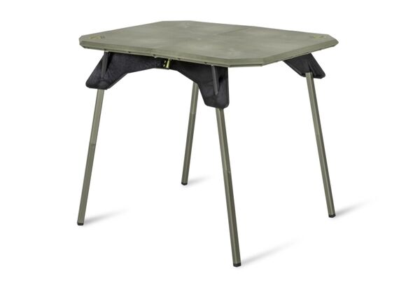 Durably Adjustable Outdoor Tables Image 2