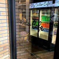 Grab-and-Go Café Lunches Image 2