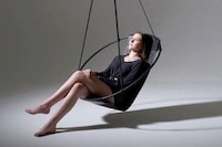Minimalist Hanging Seat Designs Image 1
