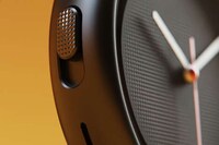 Connected Screen-Topped Timepieces Image 7