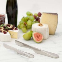 Freestanding Spreading Knives Image 4