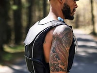 Contoured Wearable Hydration Packs Image 3