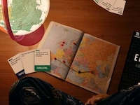 Language-Learning Card Games Image 4