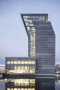 Distorted Architectural Designs Image 3