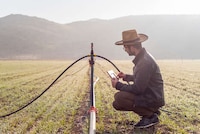 Mobile Gardening Research Apps Image 1