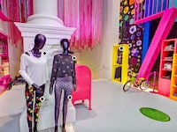 Cutting-Edge Virtual Retail Platforms Image 3