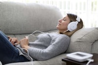 Medical-Grade Tinnitus Headphones Image 1