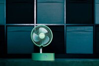 Telescoping Stand Cooling Fans Image 4