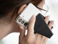 Grip-Friendly Smartphone Stands Image 4