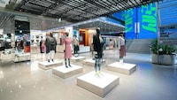 Phygital Sneaker Stores Image 5
