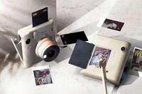 Customizable Polaroid Cameras Image 2