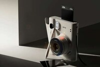 Customizable Polaroid Cameras Image 6