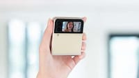 5G Clamshell Smartphones Image 4
