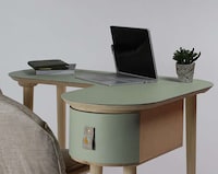 Space-Saving Living Room Desks Image 3