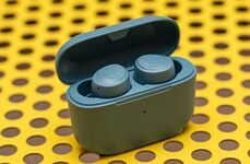 Cost-Conscious Wireless Earbuds