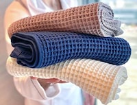 Waffle-Weaved Smart Towels Image 2