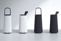 Handle-Equipped Power Banks Image 7