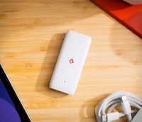 Space-Saving Mobile Chargers Image 2