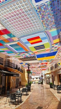 Eco-Friendly Crocheted Sunshades Image 2