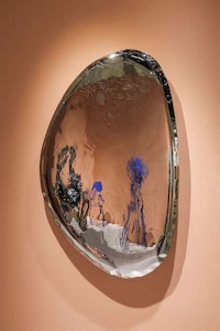 Engraved Mirror-Polished Sculptures Image 3