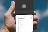 AI-Enabled E-Ink Smartphone Cases Image 4