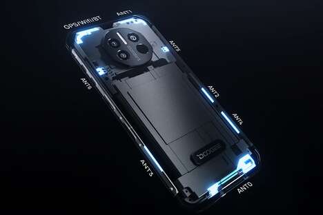 Underwater Smartphone Cameras