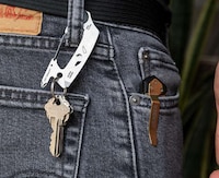 Animalistic Wallet-Sized Multitools Image 1