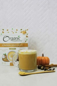 Organic Pumpkin Spice Lattes Image 5