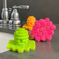 Gentle Silicone Body Scrubbers Image 3