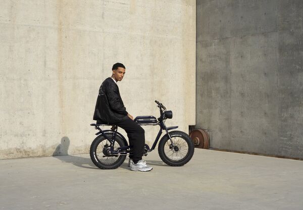 Artisan-Crafted E-Bikes