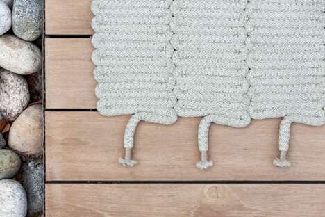 Serpentine-Like Rugs Designs