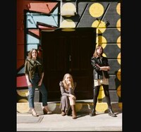 Gender-Inclusive Clothing Rental Apps Image 4