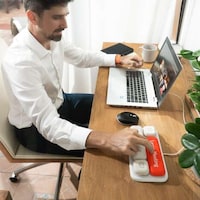 Oversized Video Call Keypads Image 2