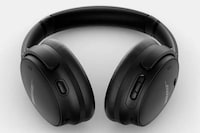 Lightweight Optimized ANC Earphones Image 4