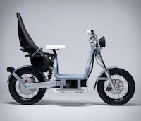 Modular Well-Equipped Commuter Scooters Image 4