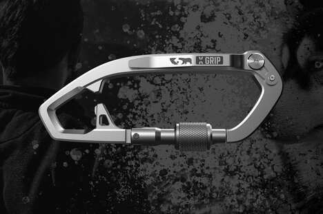 Carabiner-Style Dog Leashes