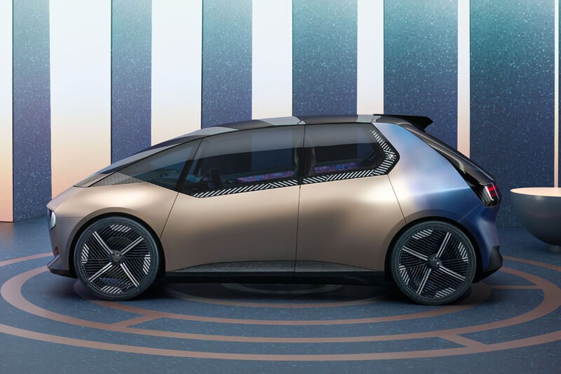 100% Sustainable Luxury Vehicles